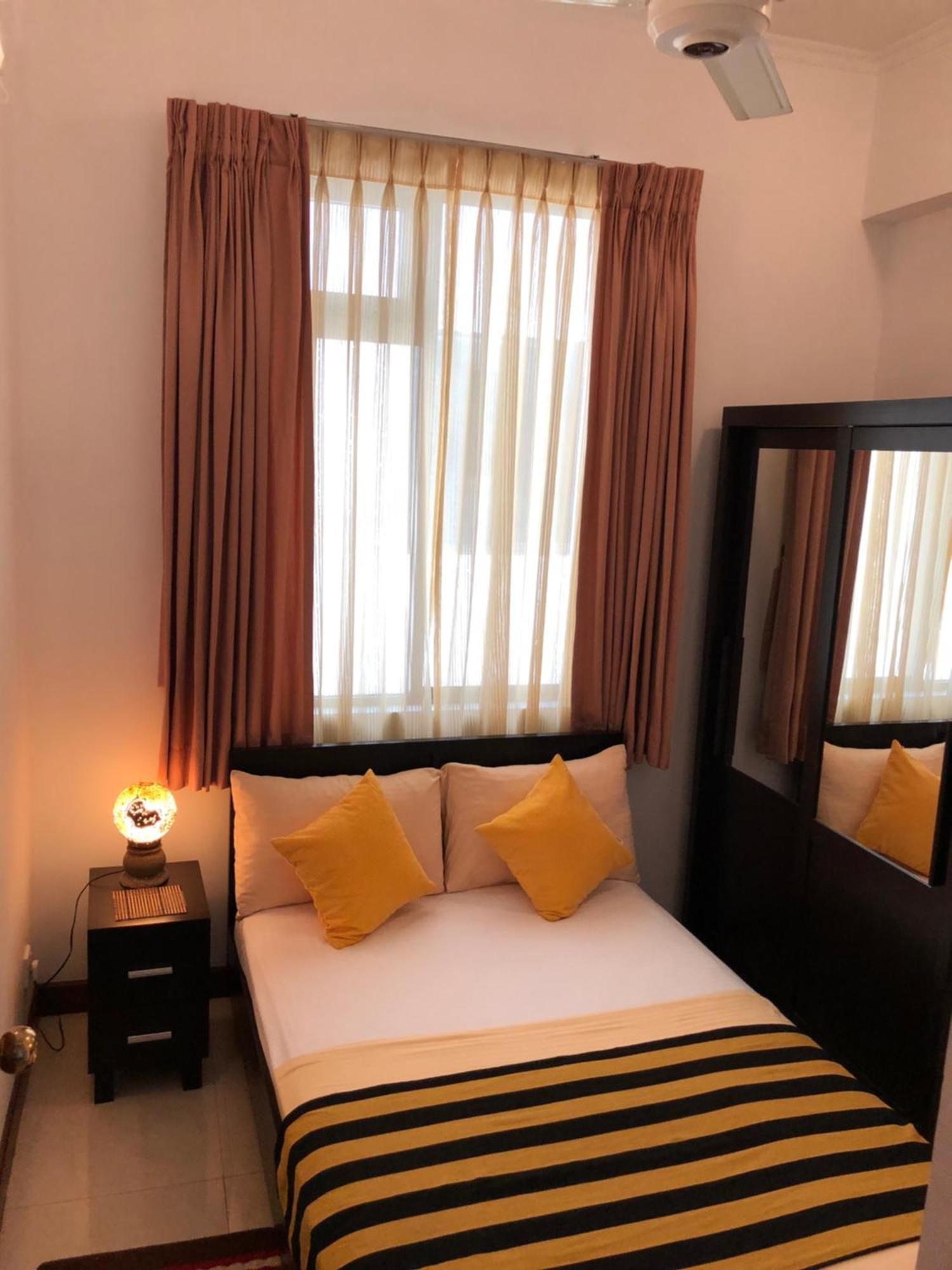 - Town Hall- 2 Bed * Colombo